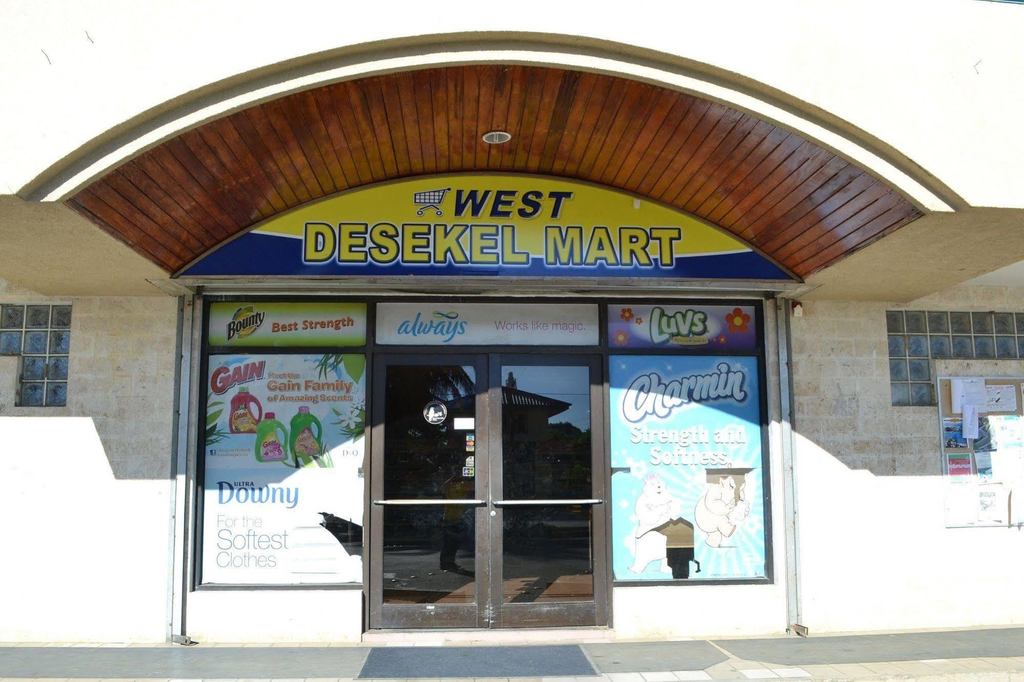 Отель West Plaza Desekel Корор Экстерьер фото
